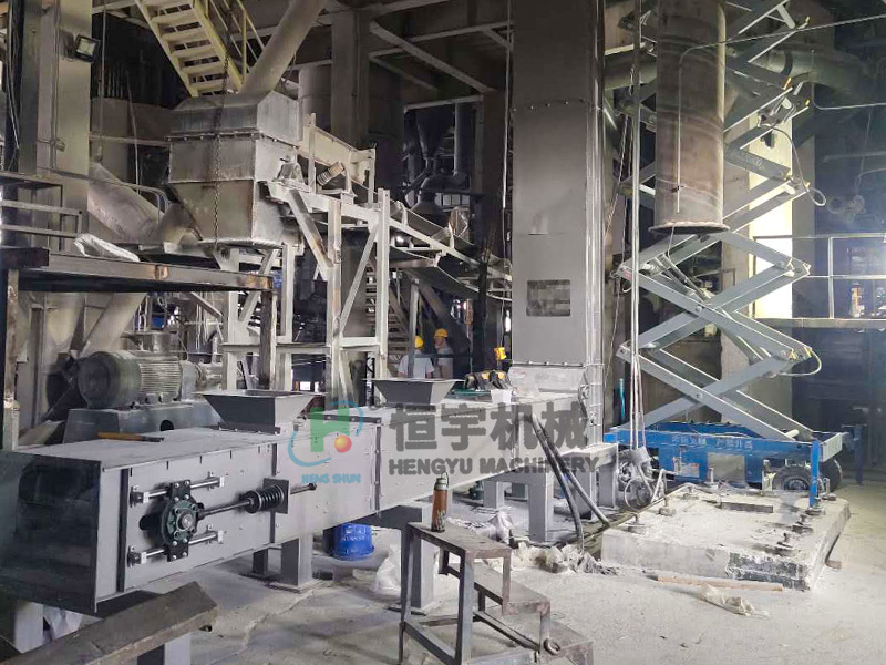 天津某新材料有限公司-多點進(jìn)料Z型提升機(jī)